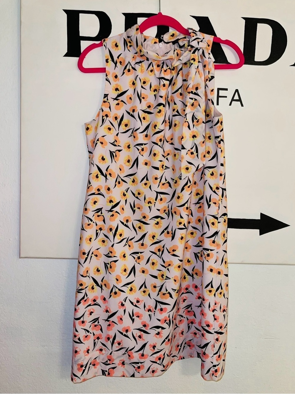 Ann Taylor Sleeveless Floral Shift Dress in Cream and Peach - Picture 2 of 2